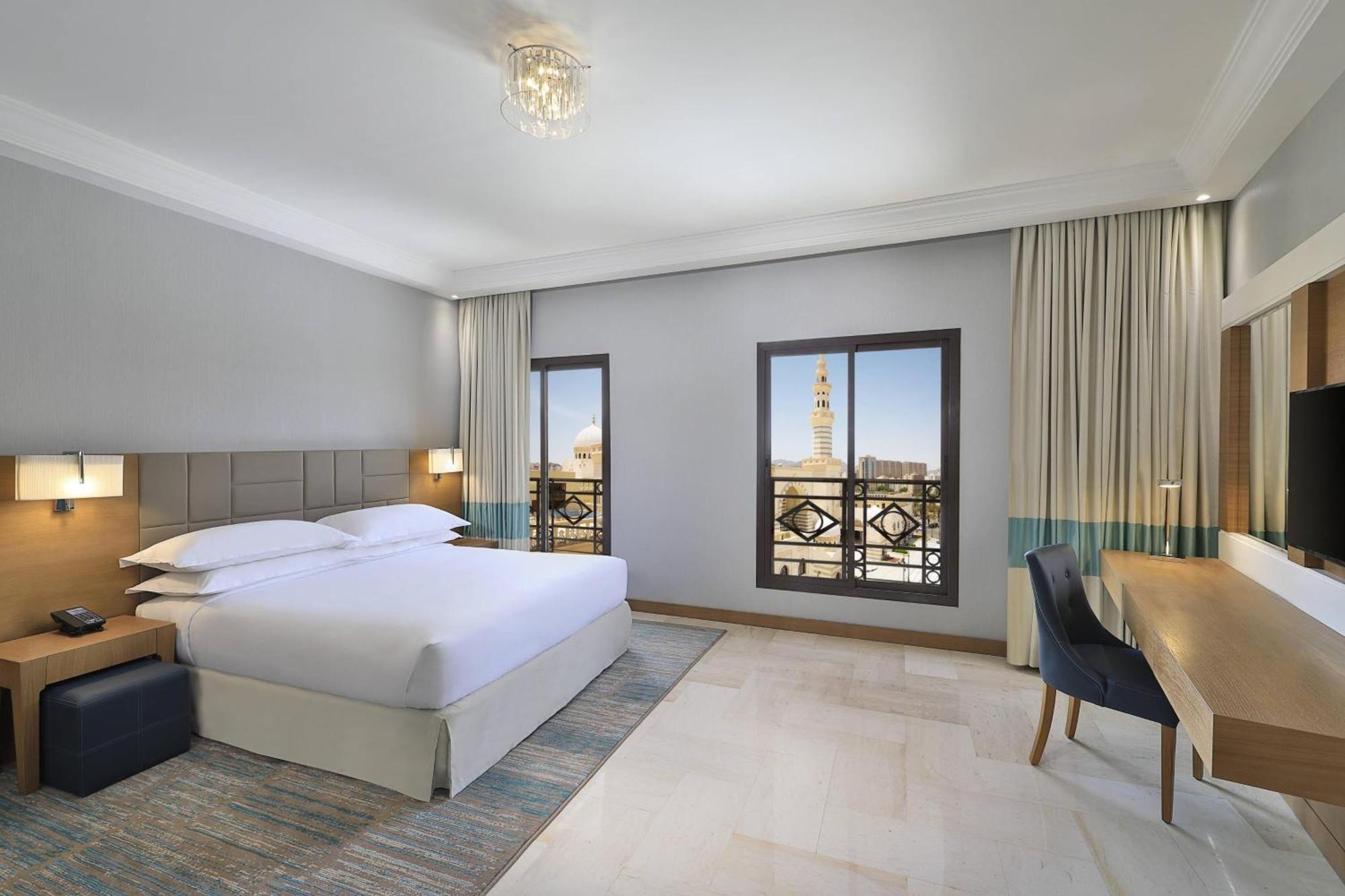 Four Points By Sheraton Makkah Al Naseem Mekka Exterior foto Room at the hotel